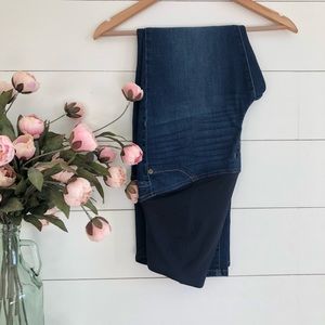Ingrid & Isabel Maternity Skinny jeans | size 4